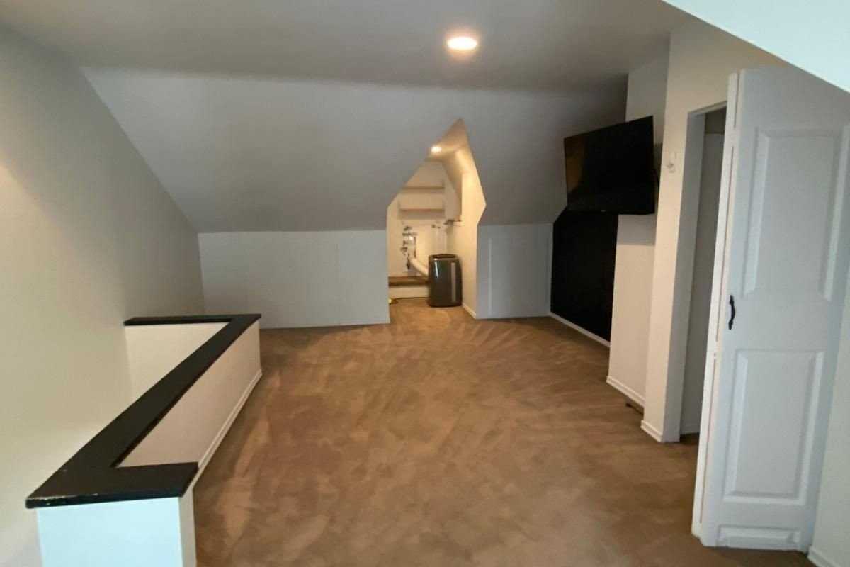 177 Logan Avenue - Photo 3 of 18