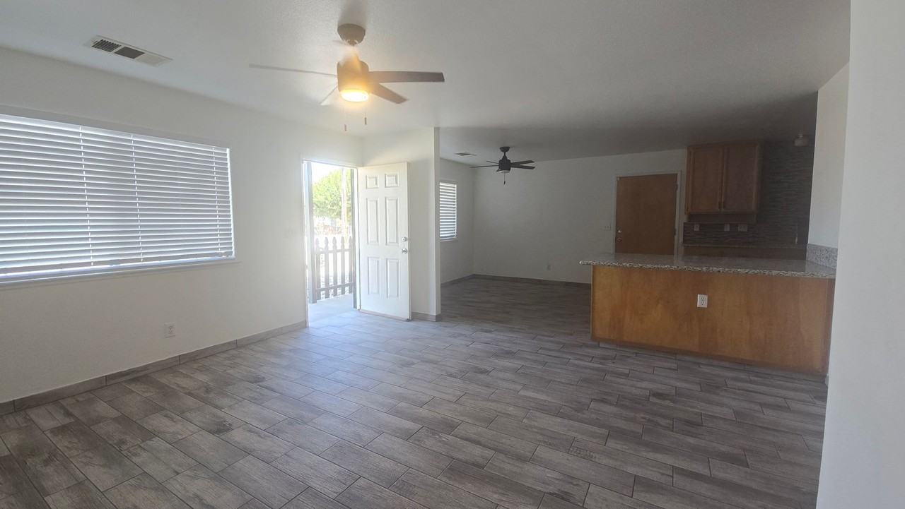 756 Pickerell Ave - Photo 4 of 13