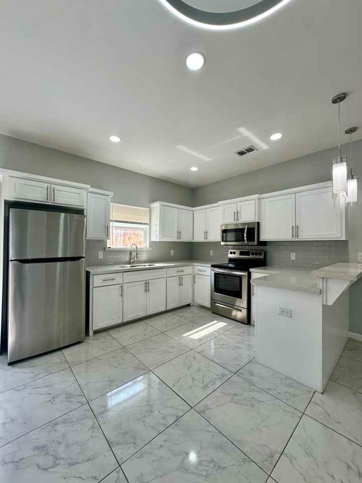 3312 S Mia Ln #3