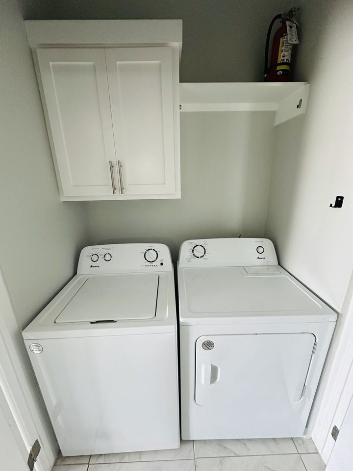 3312 S Mia Ln #3 - Photo 4 of 12