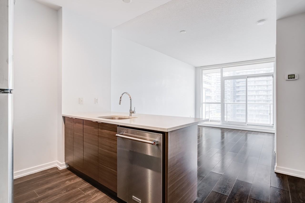 Don Mills Rd. & Sheppard Ave E #1107 - Photo 3 of 10
