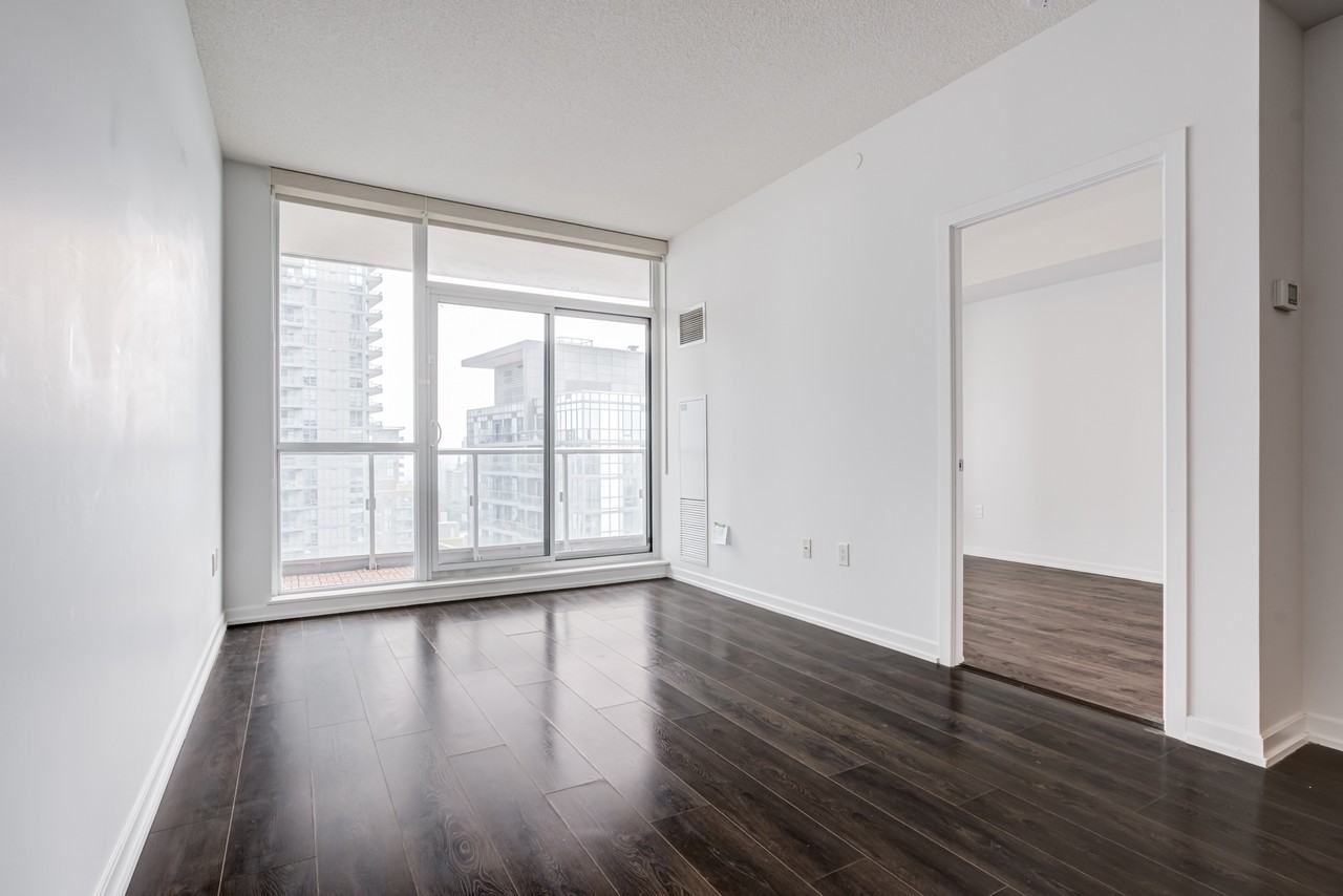 Don Mills Rd. & Sheppard Ave E #1107 - Photo 6 of 10