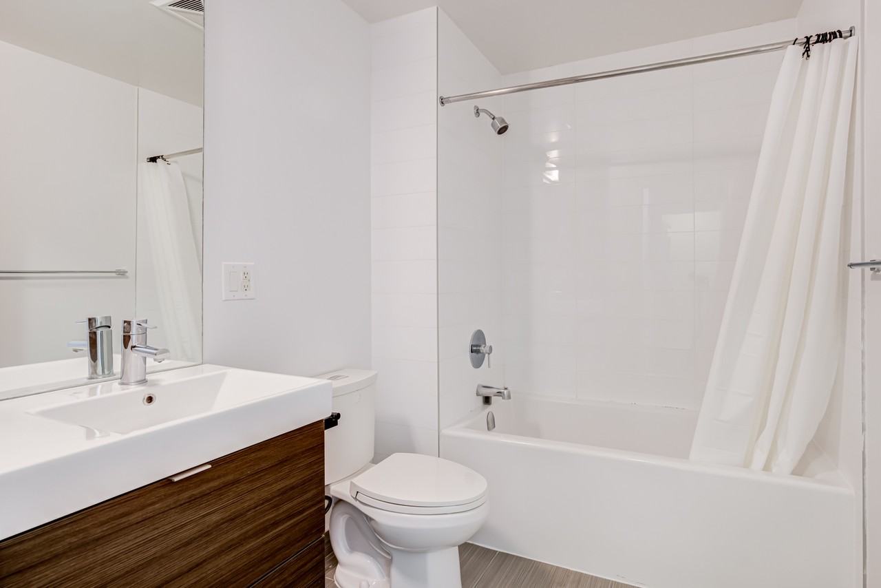 Don Mills Rd. & Sheppard Ave E #1107 - Photo 7 of 10