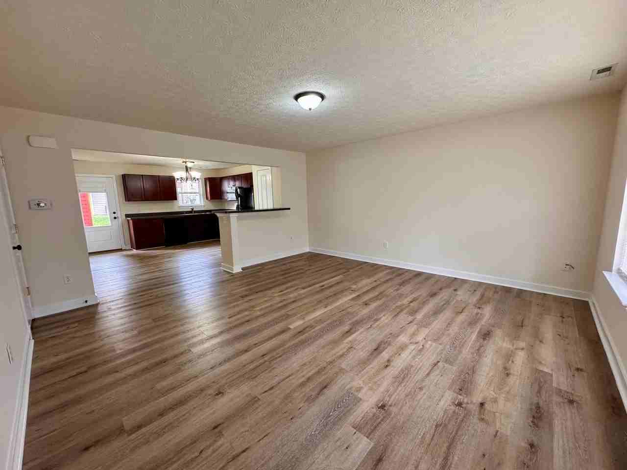 1255 Poets Ct - Photo 3 of 13