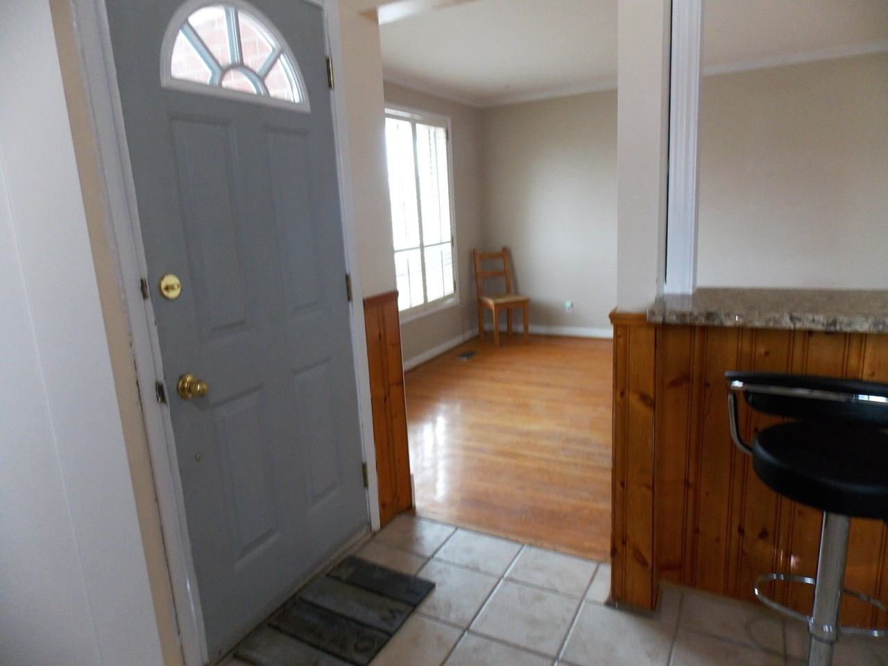 876 Reytan Blvd - Photo 5 of 17