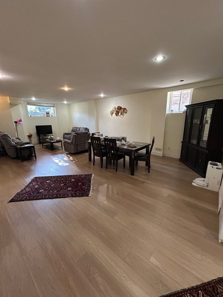 116 Leyburn Ave - Photo 6 of 11