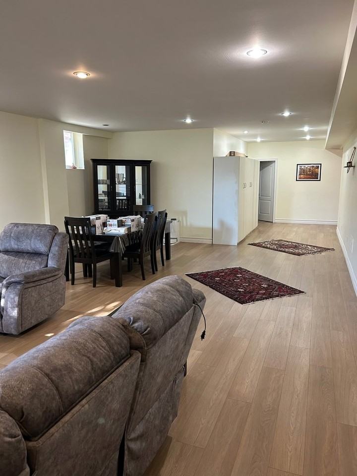 116 Leyburn Ave - Photo 7 of 11