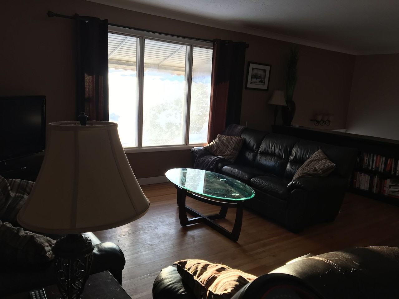 604 Margaret Ave Se - Photo 5 of 21