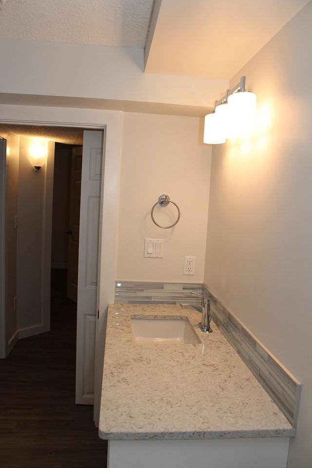 16 Livingstone Cres - Photo 4 of 7
