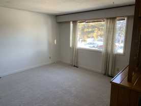 911 37 St Se - Photo 1 of 1