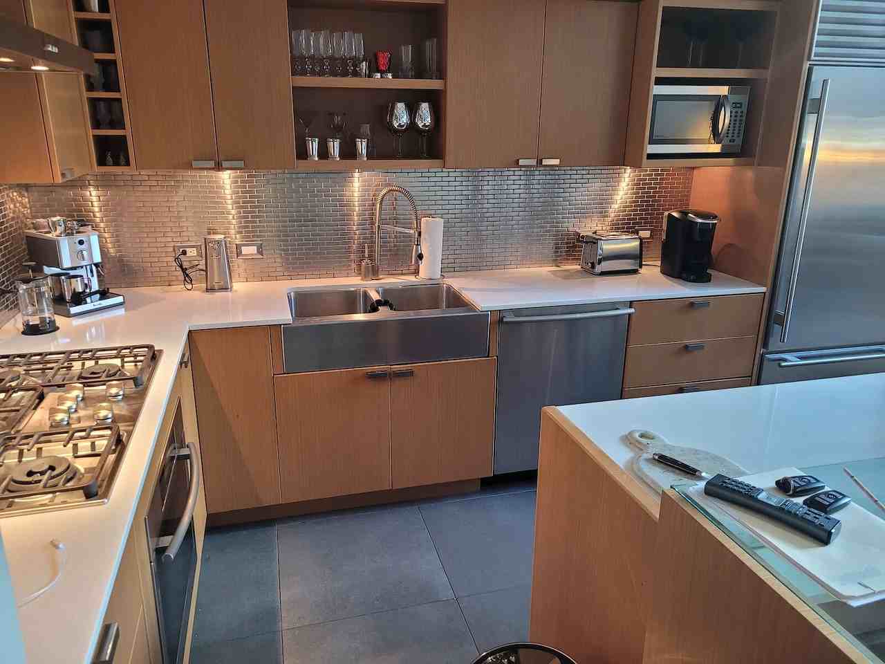 1168 - 1168 Richards Street - Photo 6 of 11