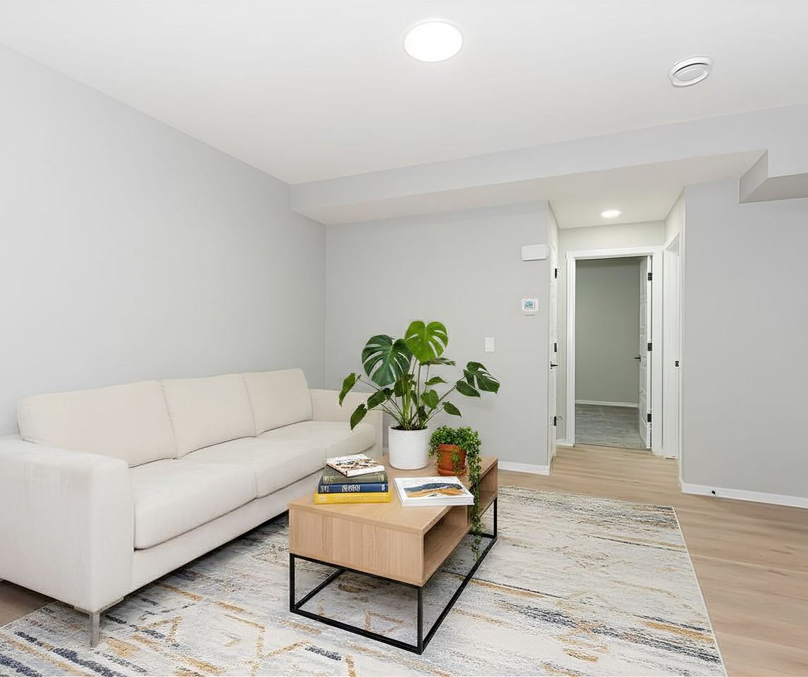 3728 213 St Nw Bsmt #Bsmt - Photo 3 of 8