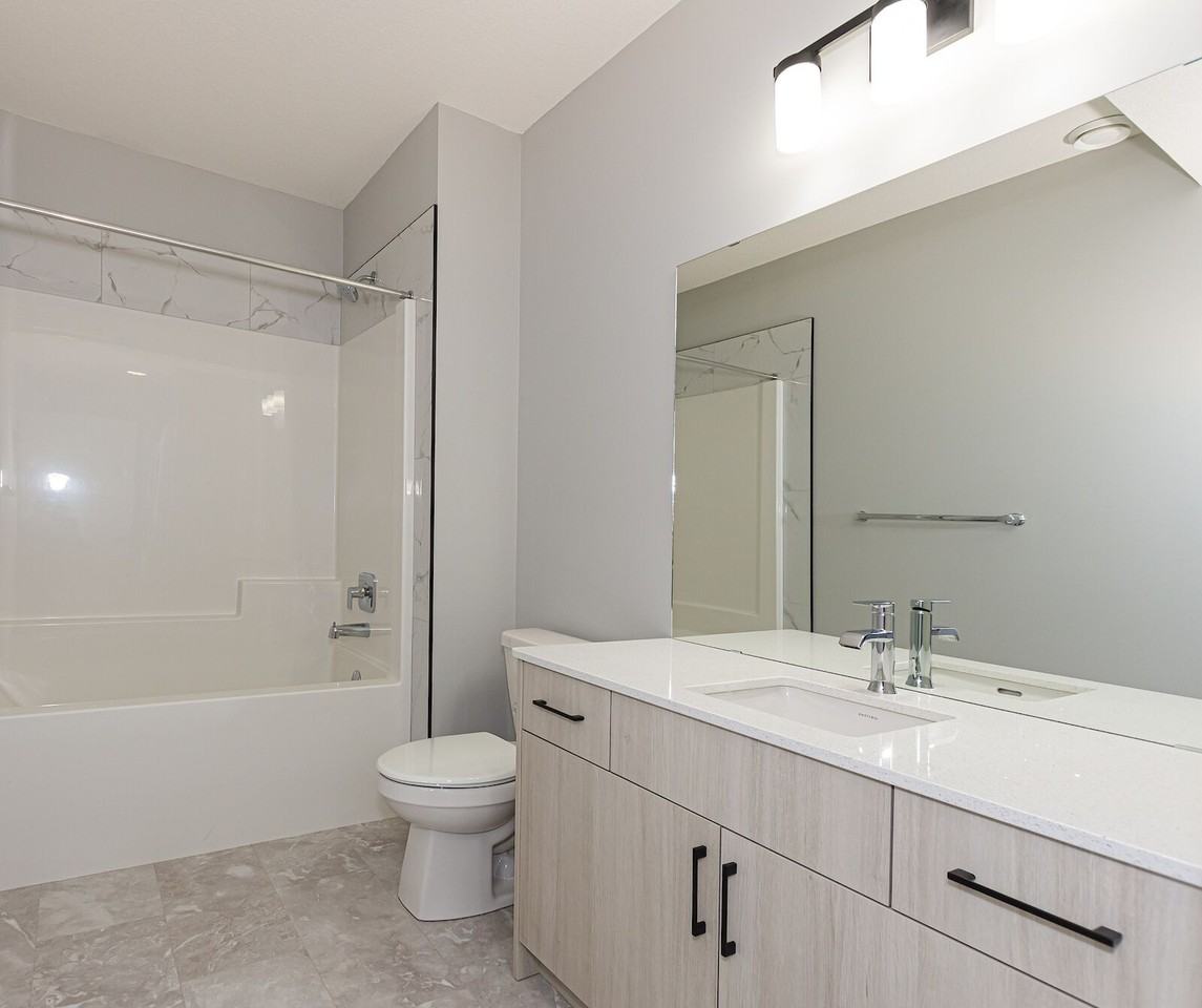 3728 213 St Nw Bsmt #Bsmt - Photo 6 of 8