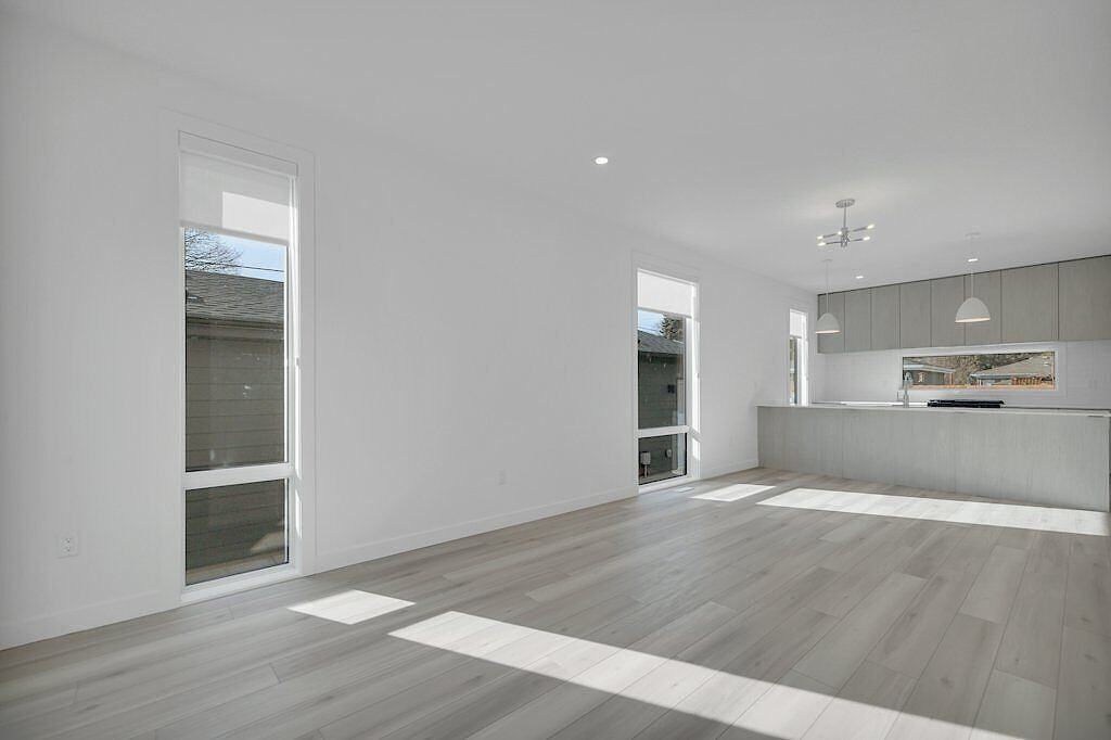 9651 86 St Nw - Photo 7 of 28