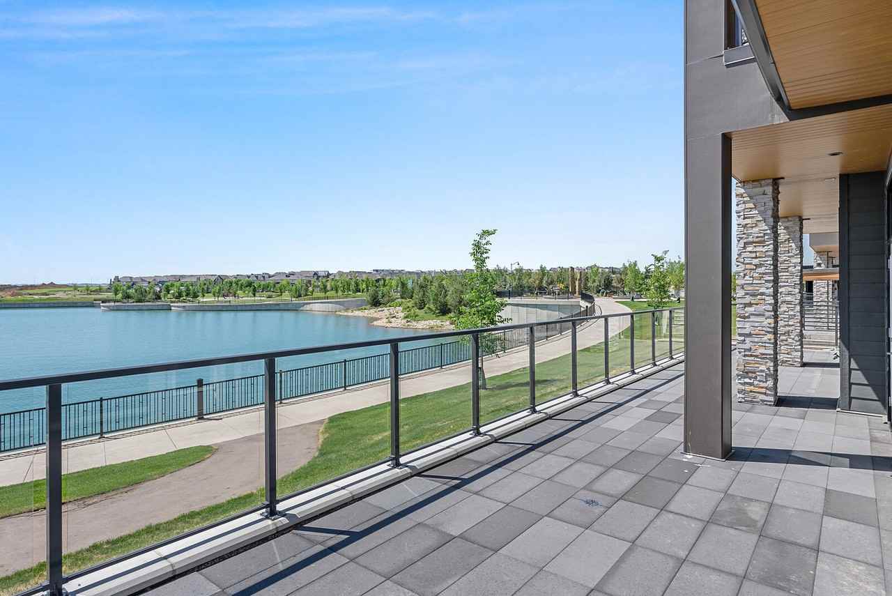 180 Marina Cove Se - Photo 2 of 20