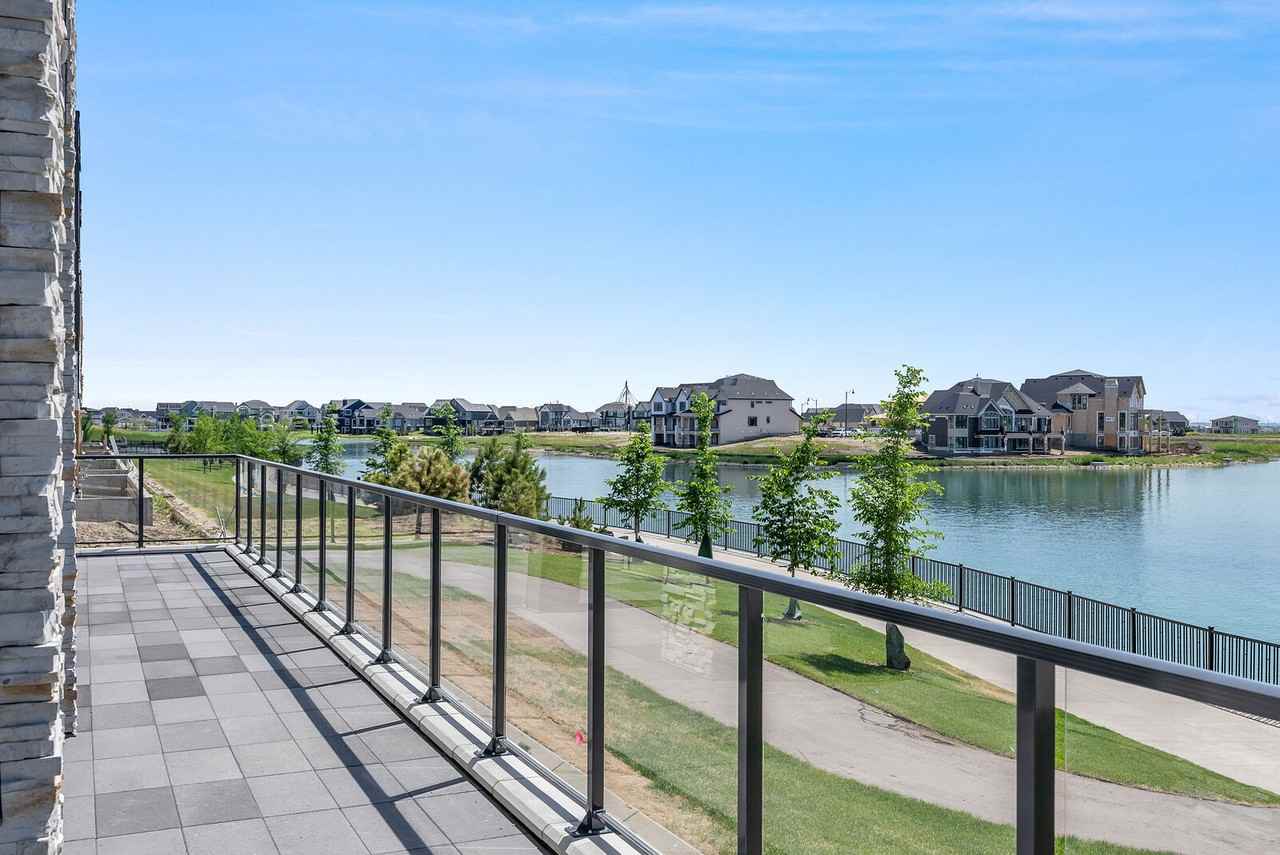 180 Marina Cove Se - Photo 3 of 20