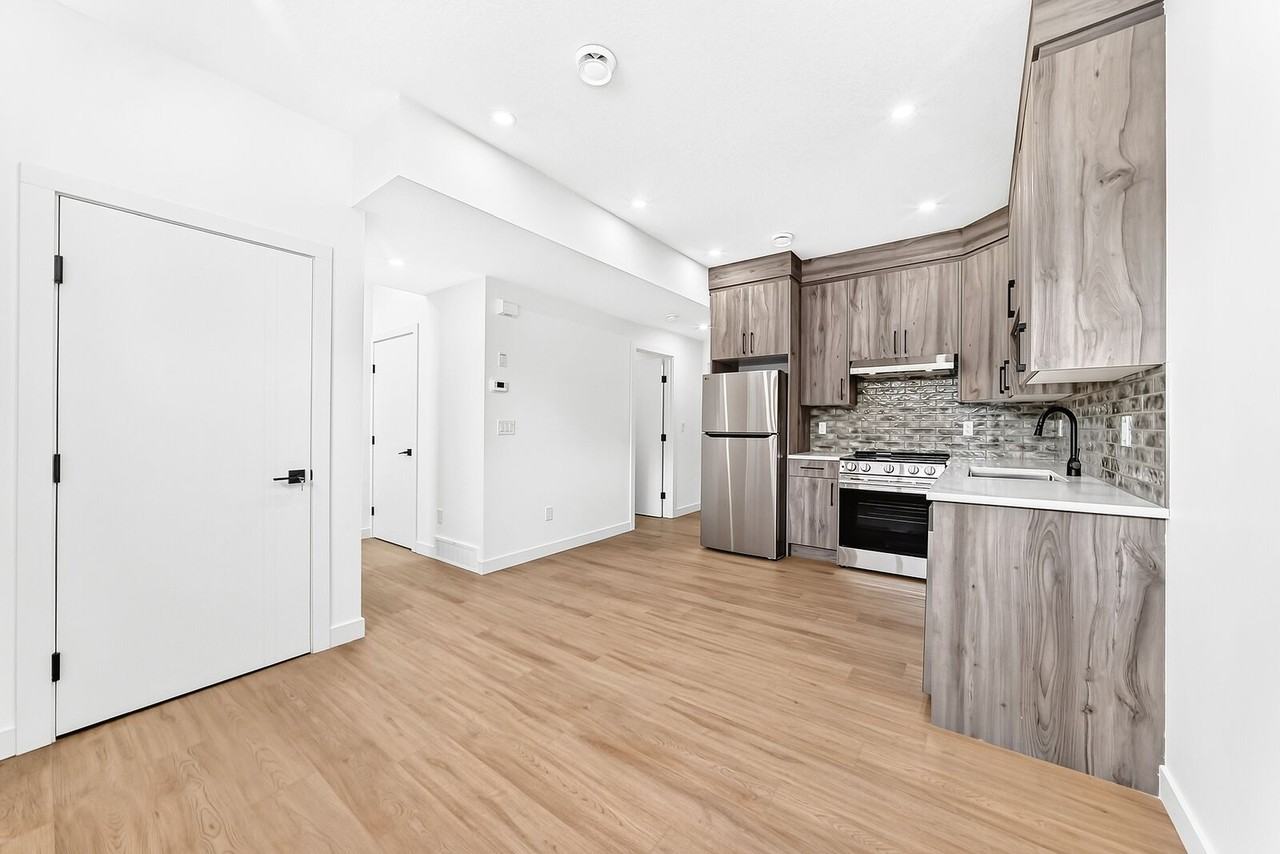 6927 6 St Sw - Photo 6 of 20