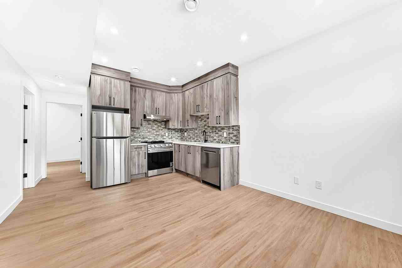 6927 6 St Sw - Photo 7 of 20