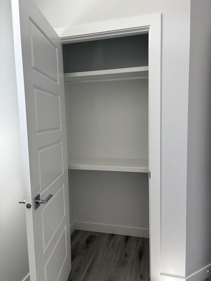 101 Edgefield Way - Photo 3 of 9