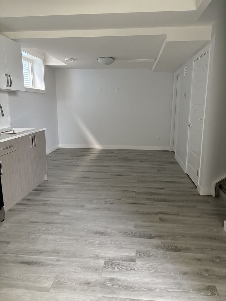 101 Edgefield Way - Photo 6 of 9