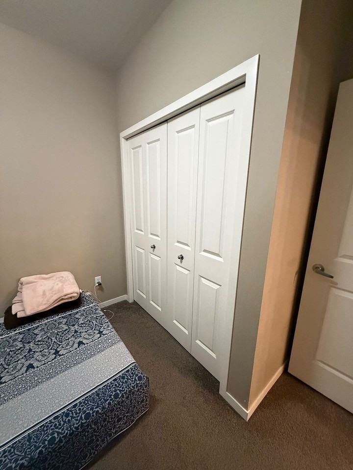 20 Mahogany Mews Se - Photo 4 of 9