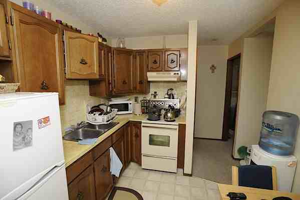 124 - 124 10 Avenue Ne - Photo 6 of 11