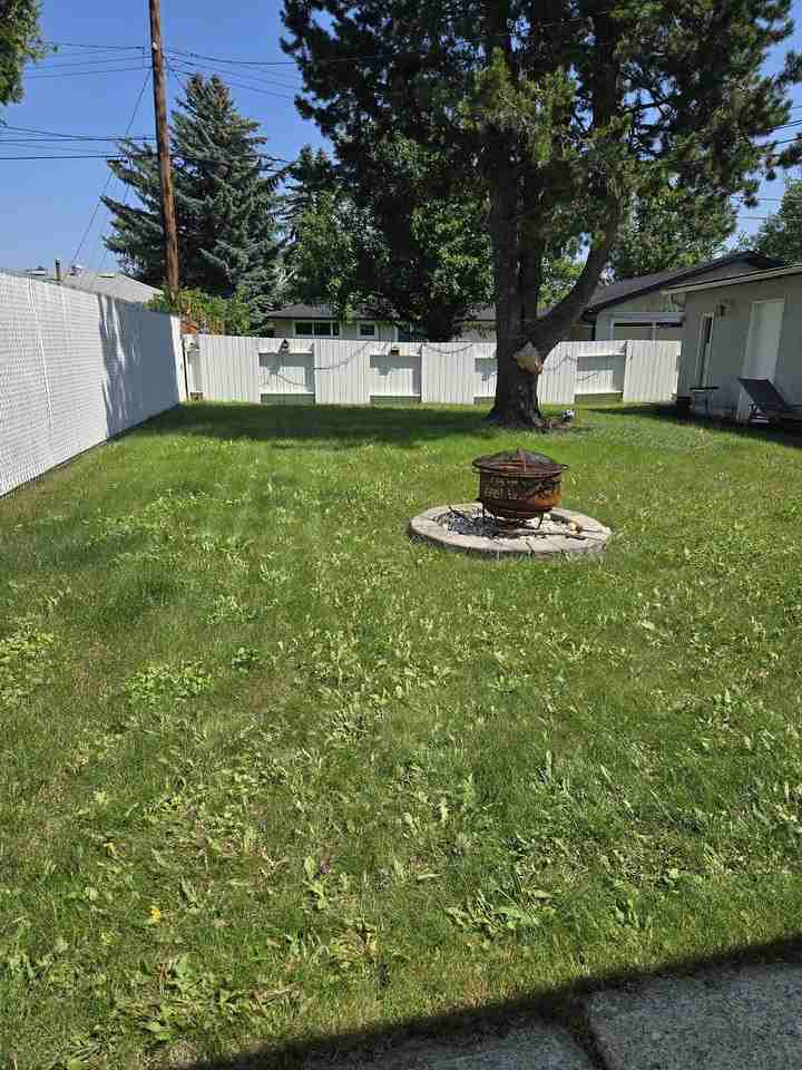 22 Grandora Cres - Photo 4 of 22