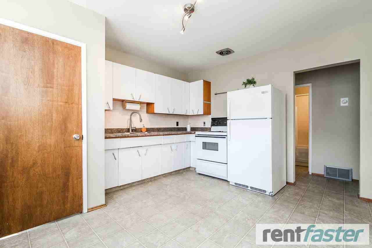 8500 107 St Nw && 10670 85 Ave Nw - Photo 3 of 41