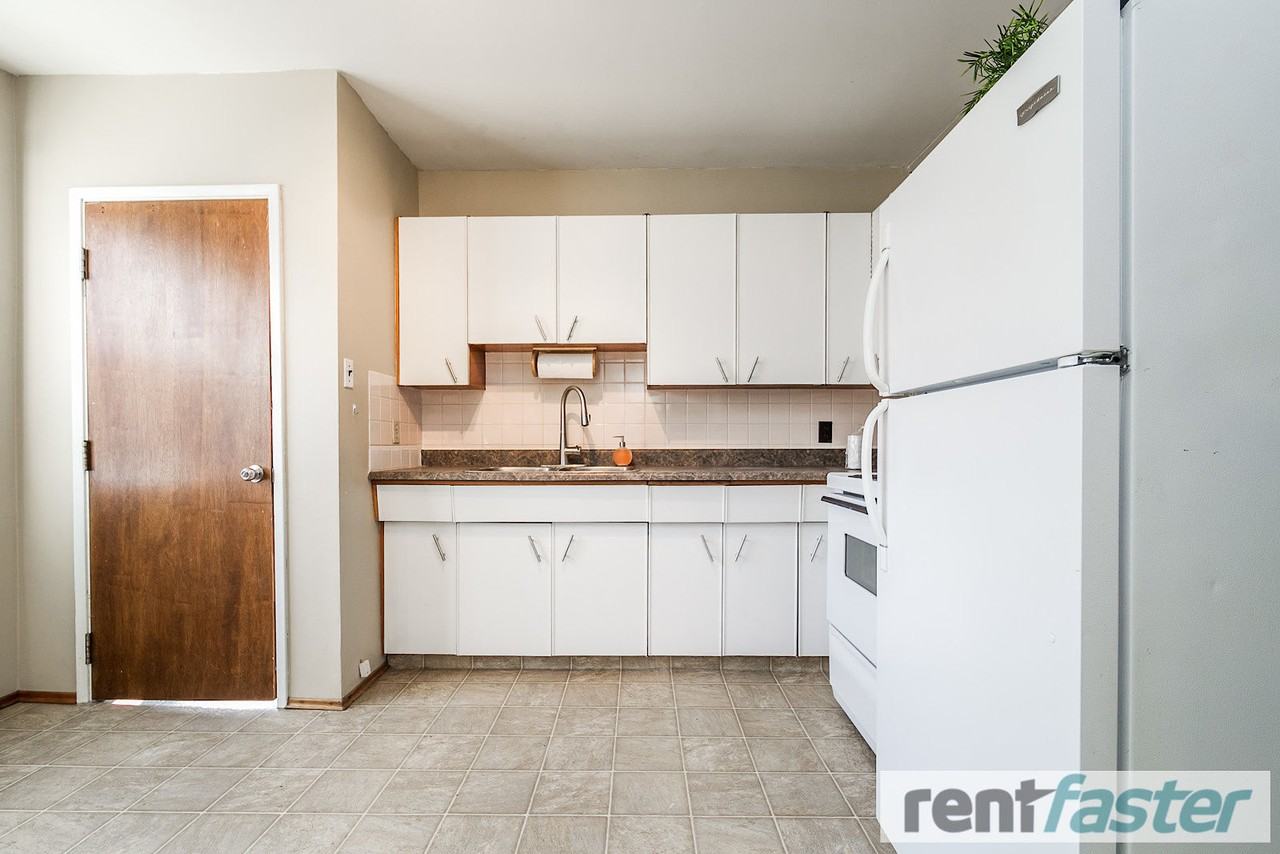 8500 107 St Nw && 10670 85 Ave Nw - Photo 5 of 41