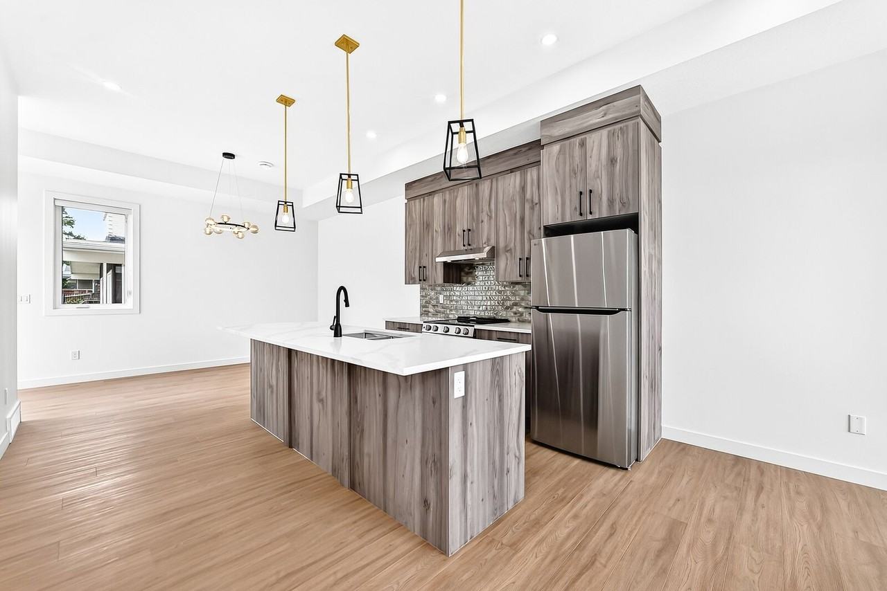 6929 6 St Sw - Photo 4 of 40