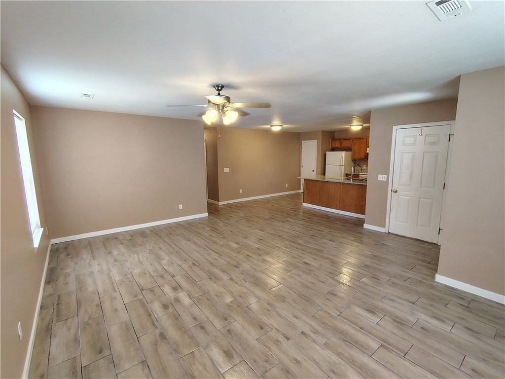 1700 Joshua Pl #B - Photo 2 of 17