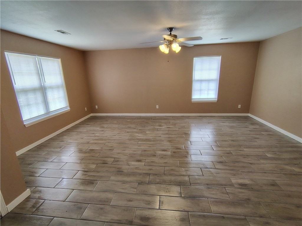 1700 Joshua Pl #B - Photo 3 of 17