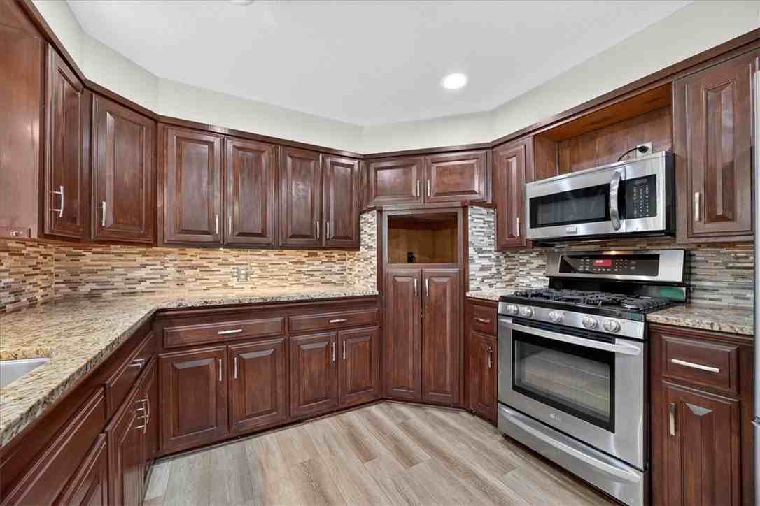 3252 N Old Wire Rd - Photo 5 of 20