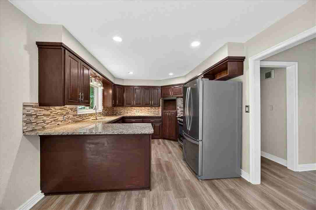 3252 N Old Wire Rd - Photo 6 of 20