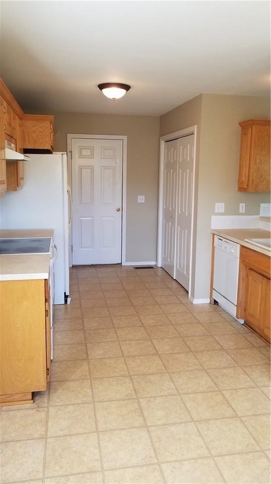 17 Slifer Dr - Photo 5 of 15