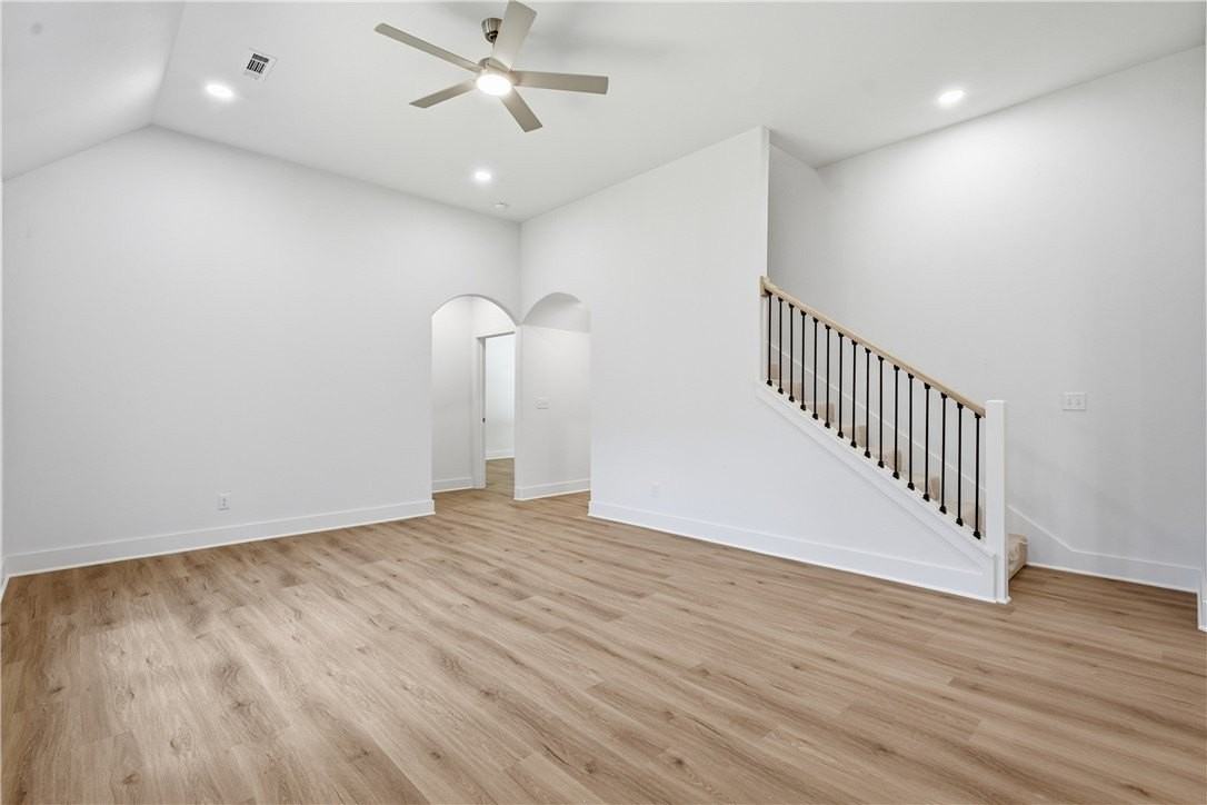 13 Salisbury Dr - Photo 5 of 25