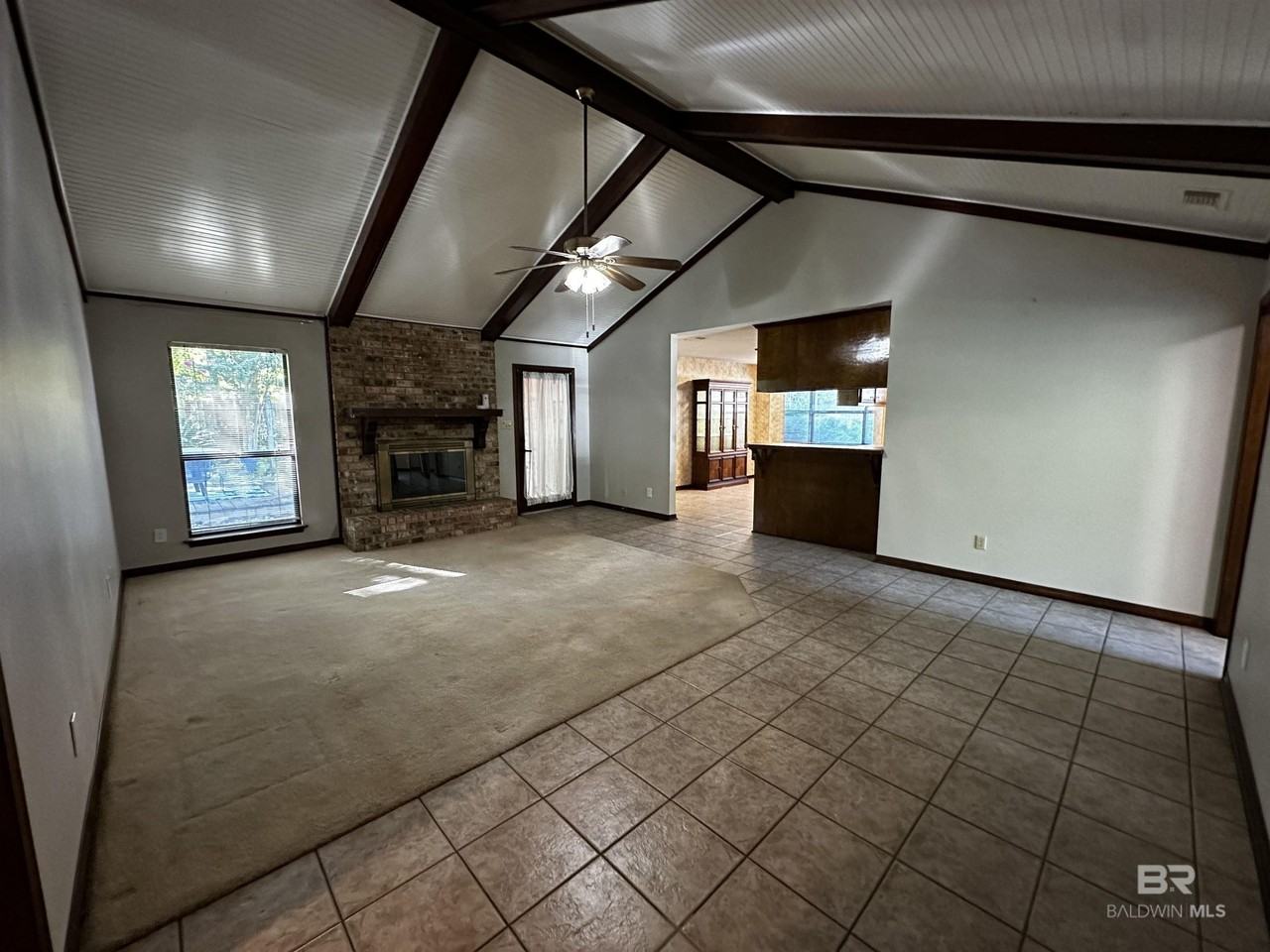 106 Lively Cir - Photo 3 of 25