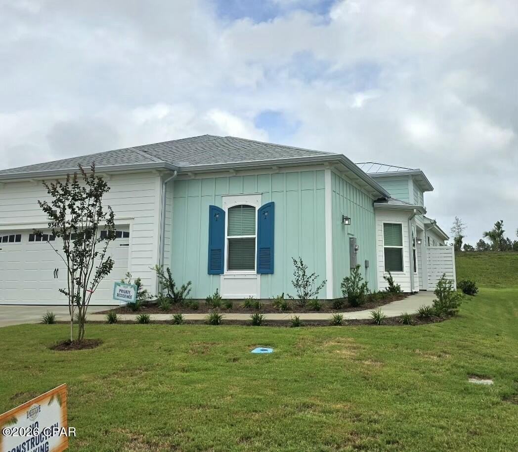 9348 Daydream Dr - Photo 2 of 44