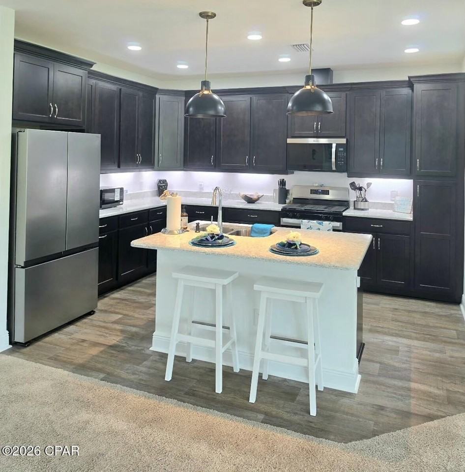 9348 Daydream Dr - Photo 3 of 44
