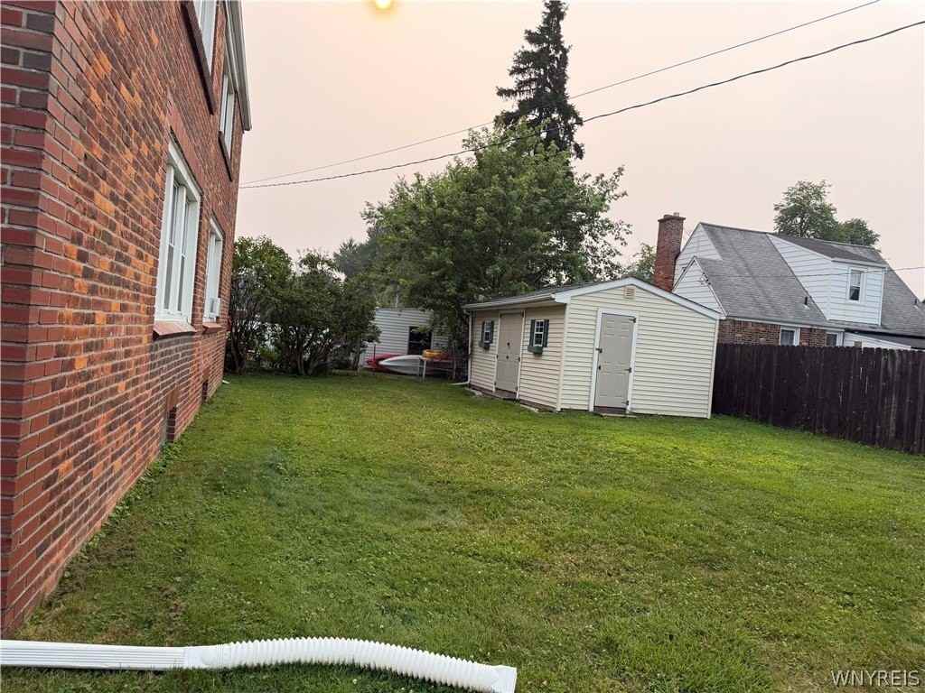 806 Cleveland Dr - Photo 3 of 12