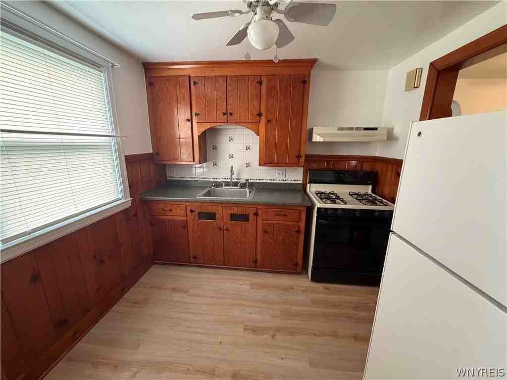 806 Cleveland Dr - Photo 7 of 12
