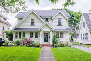 featured image of 90 Elmcroft Rd