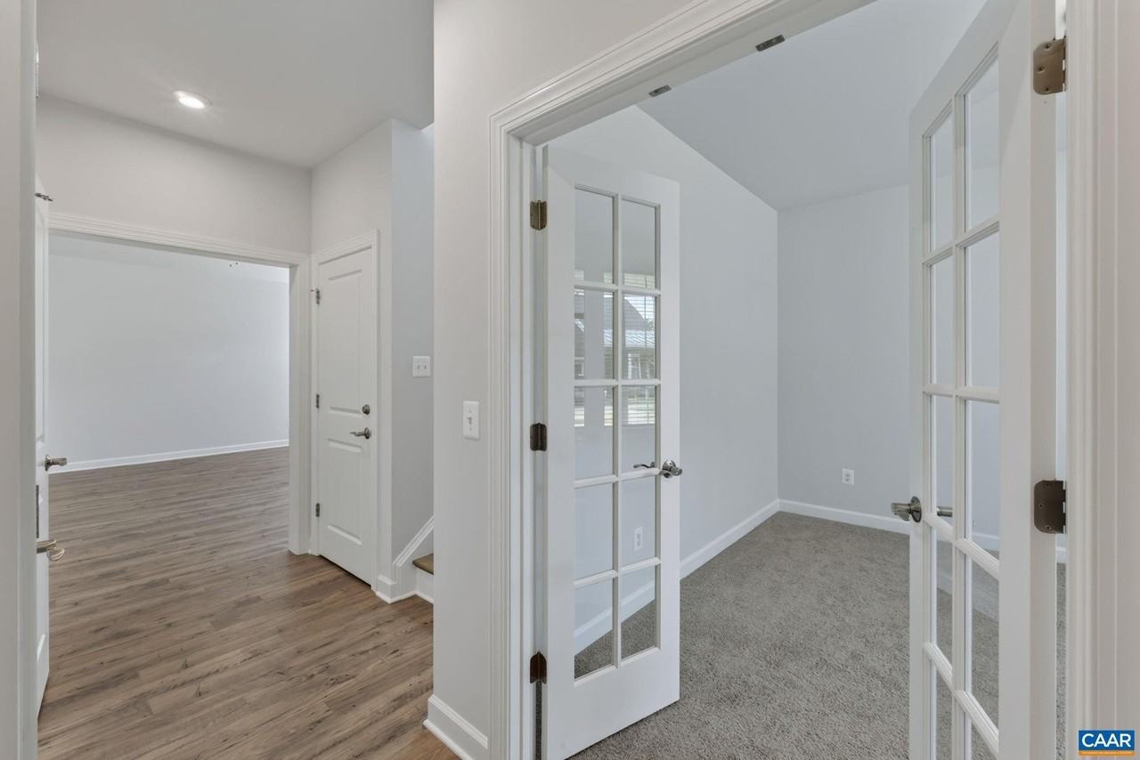 3441 Odom Ct - Photo 4 of 31