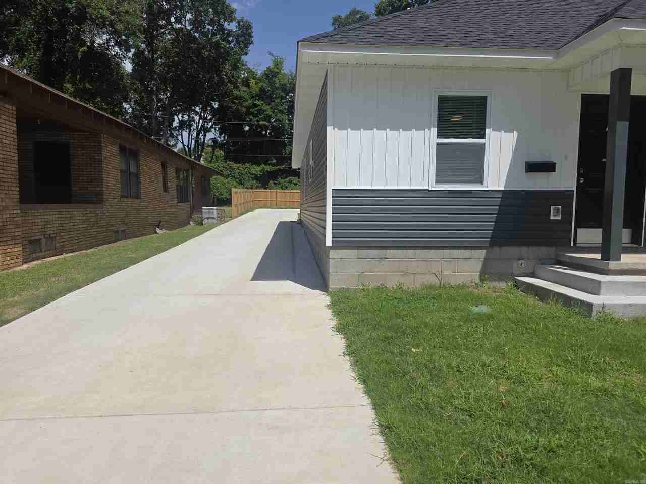 1215 Dennison St - Photo 2 of 16