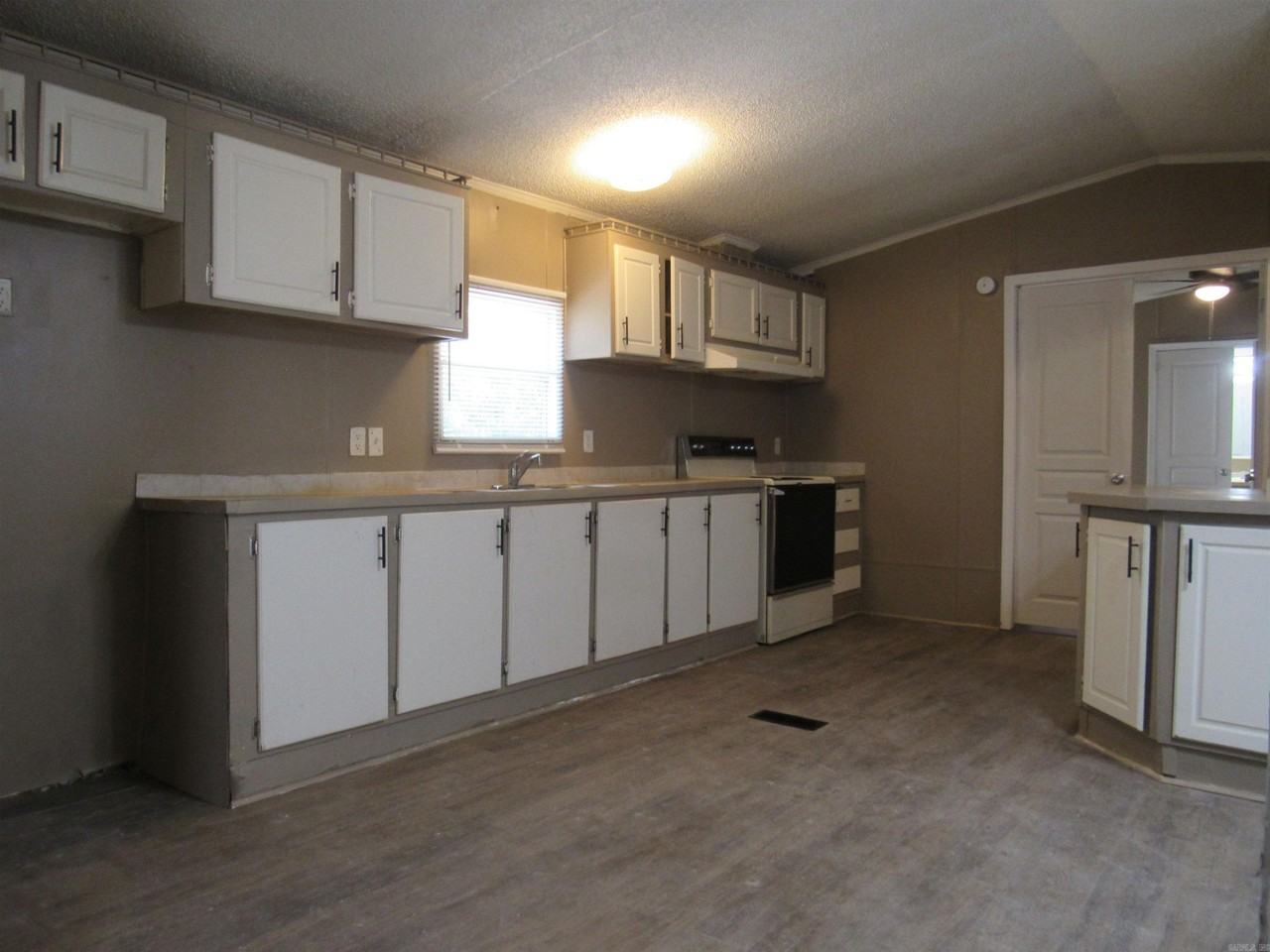 68 Otto Rd - Photo 6 of 27