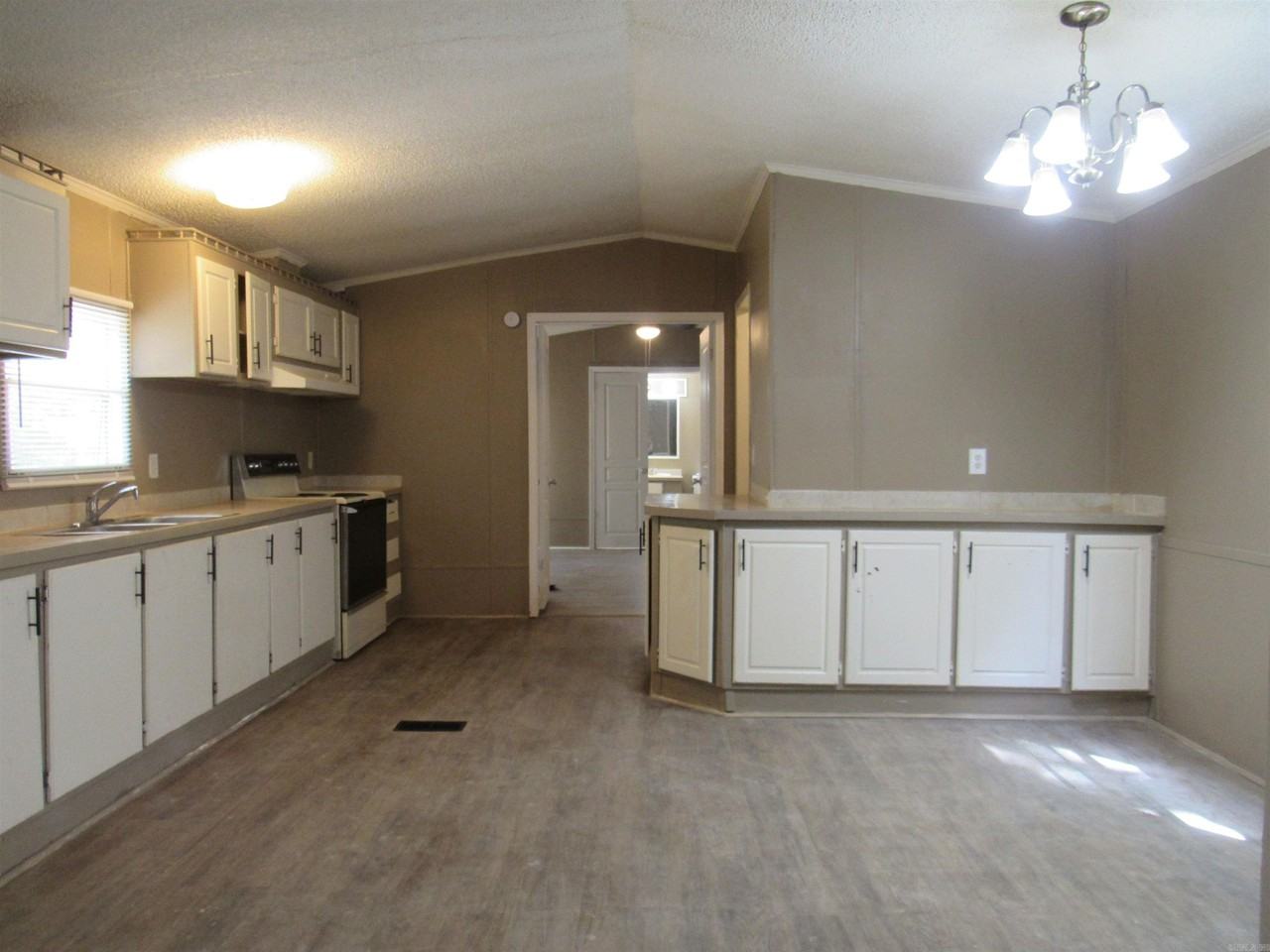 68 Otto Rd - Photo 7 of 27