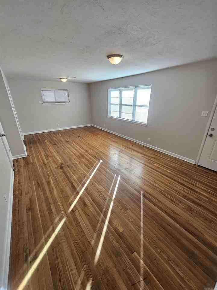 54 Purdue Cir - Photo 3 of 13