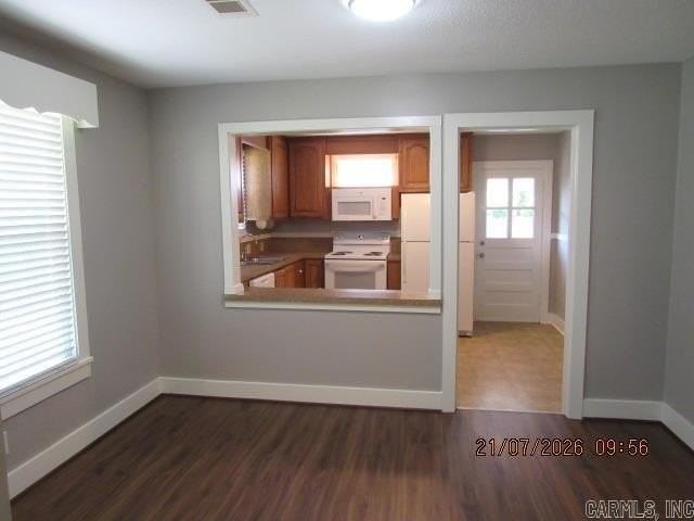 2113 Duncan St - Photo 4 of 14