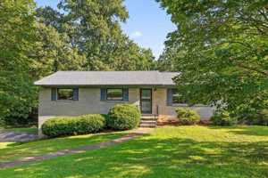 featured image of 517 Randall St