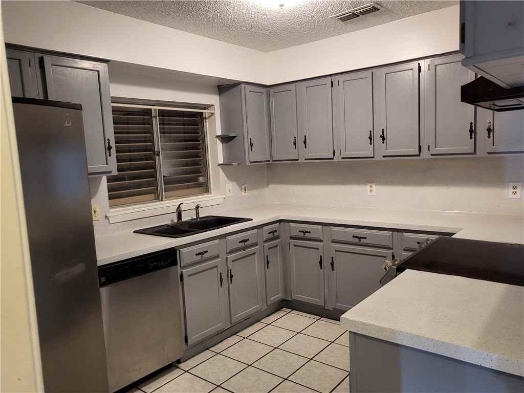 9514 Blue Jay St - Photo 3 of 16